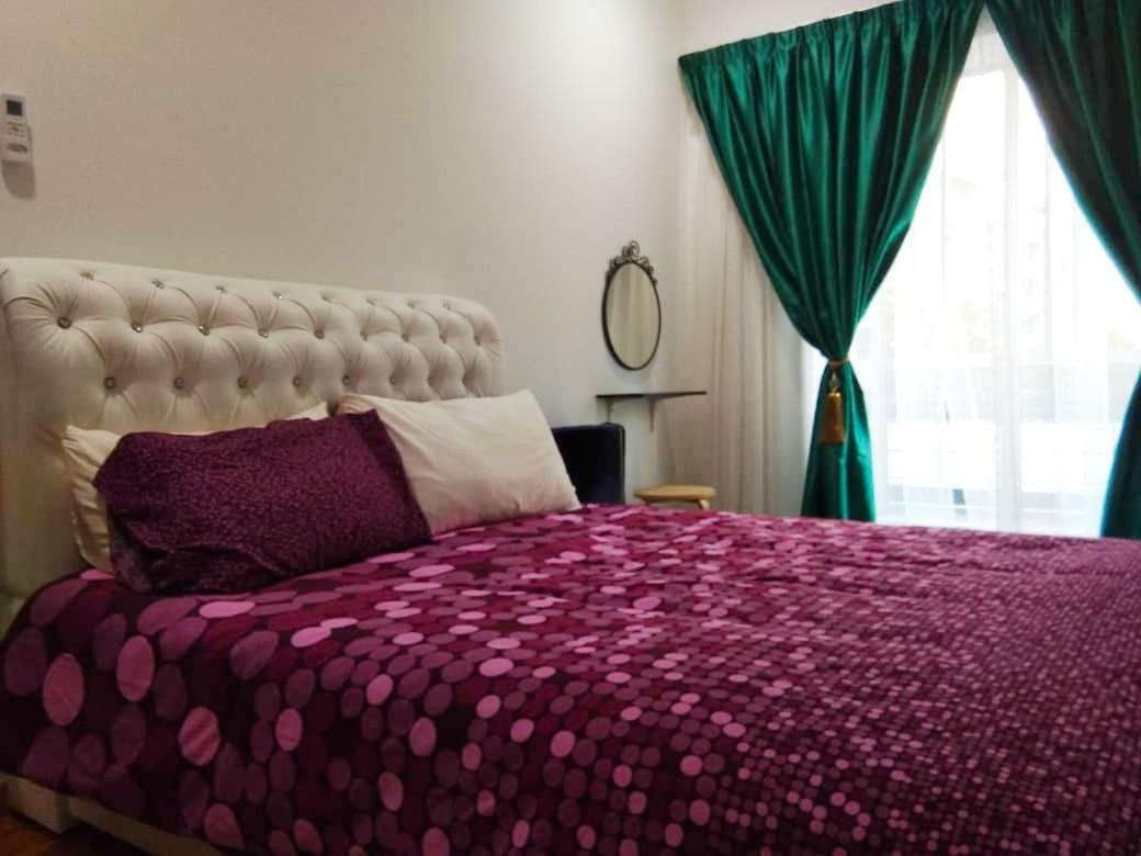Putra 1 Pool Homestay Bandar Seri Putra Kampong Sungai Buah Exterior foto